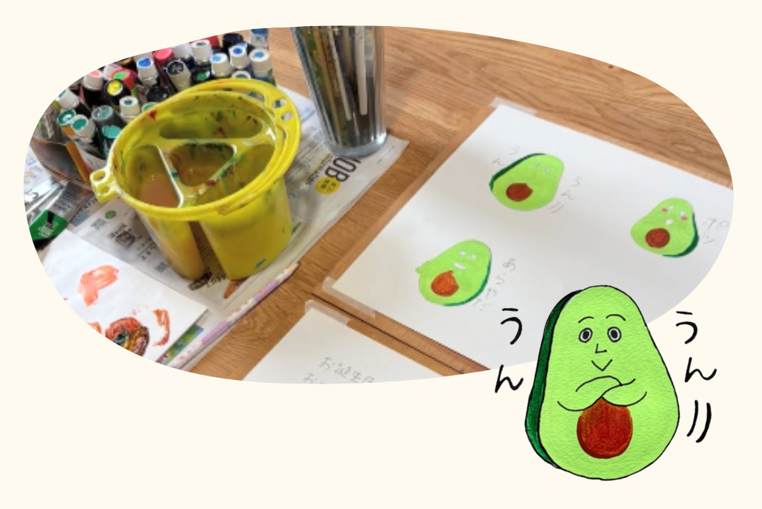 手描きのスタンプを制作している風景